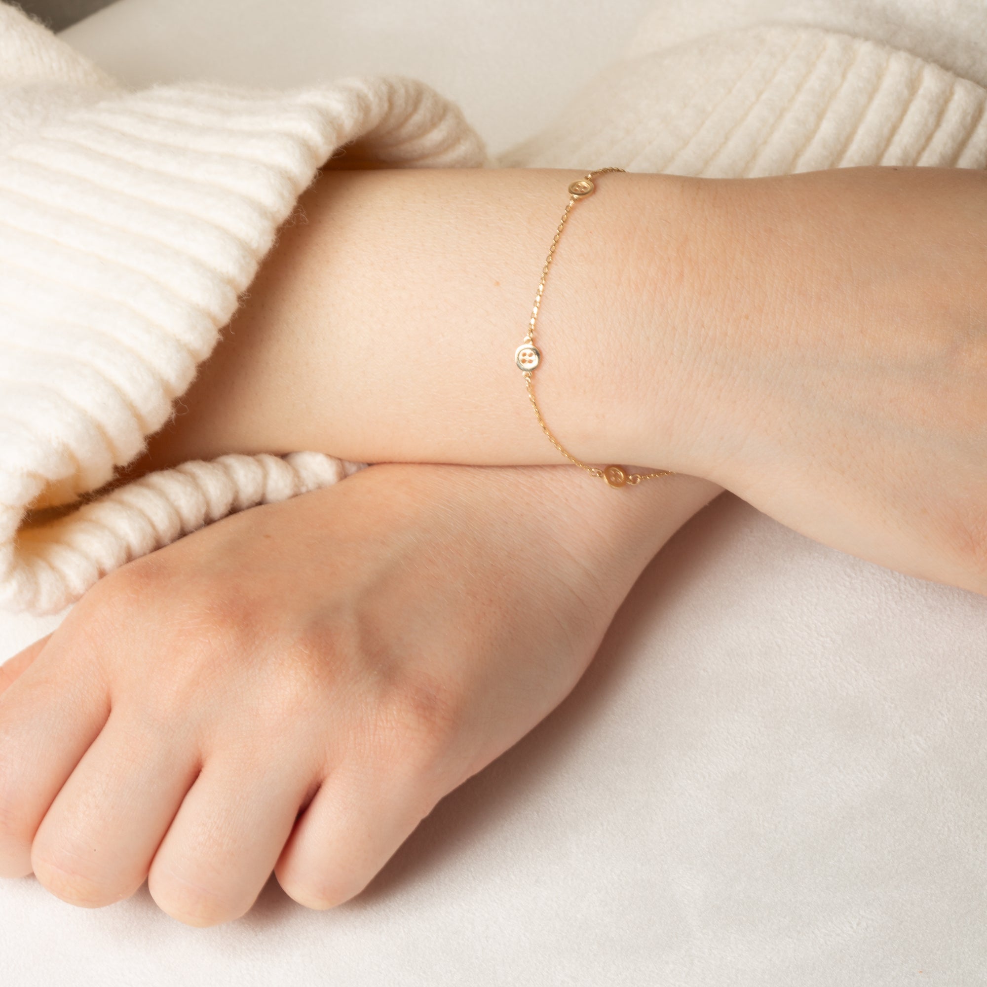14K Yellow Gold Button Link Bracelet 7", view 2