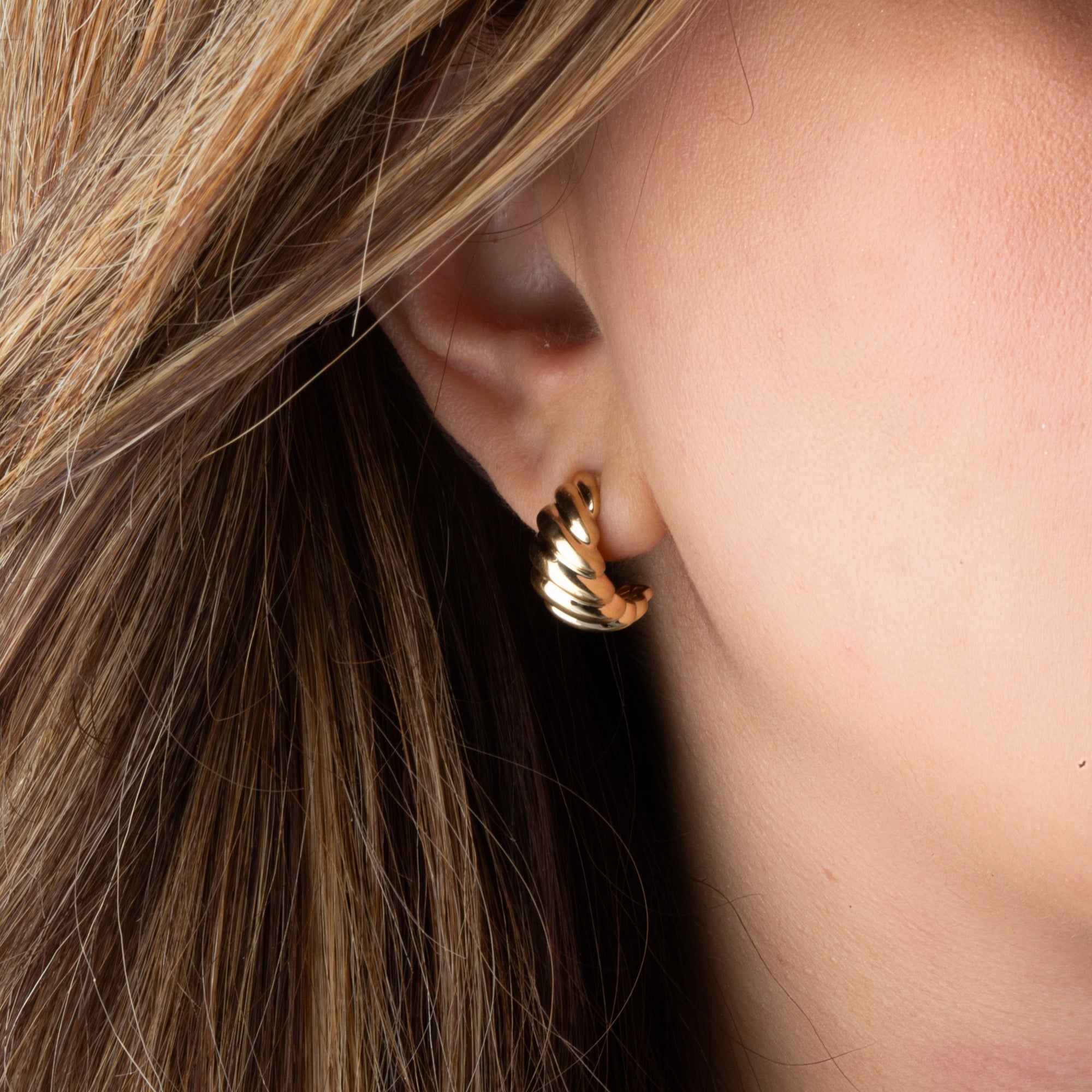14K Yellow Gold Croissant Ribbed Stud Earrings, view 2