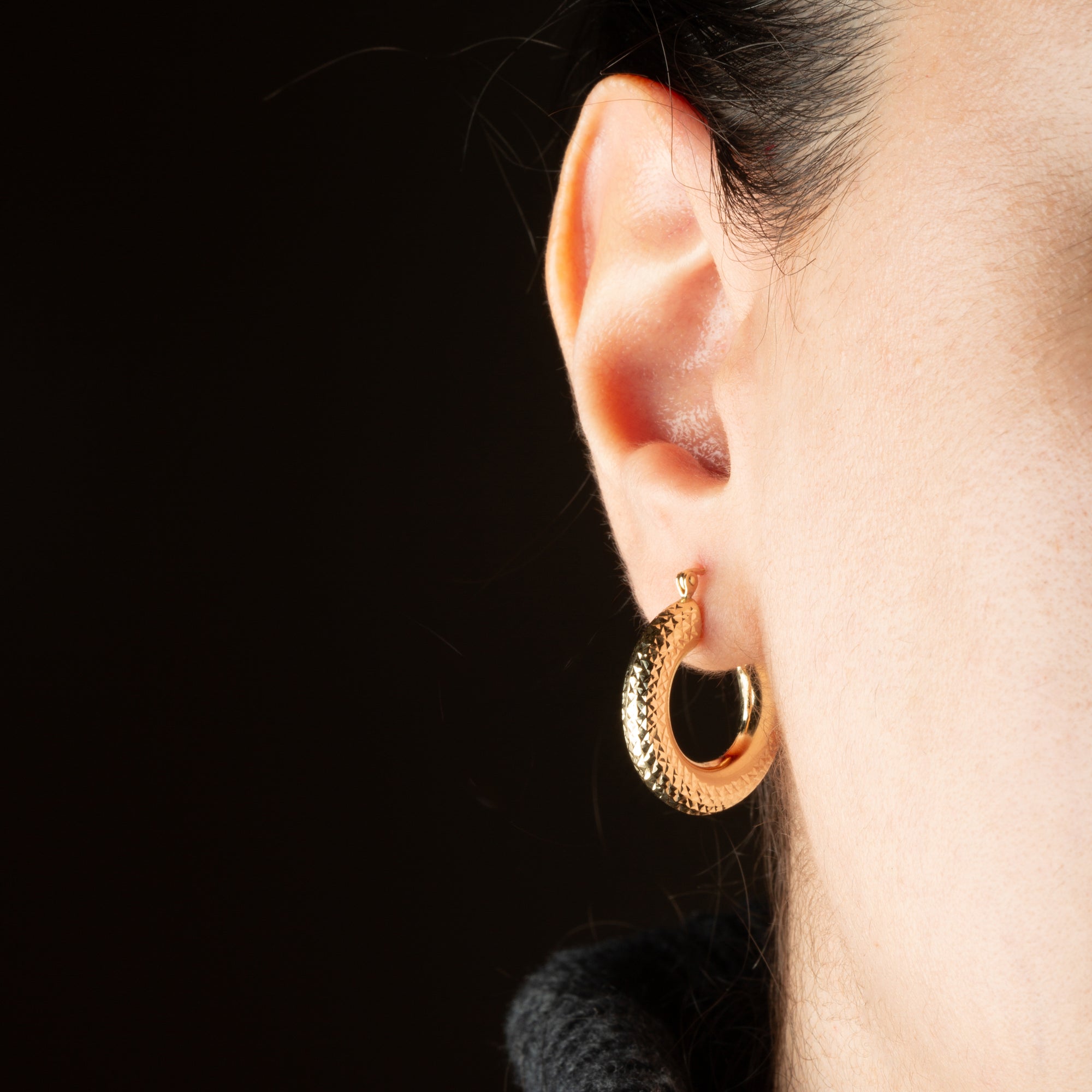 14K Yellow Gold Diamond Cut Textured Chunky Hoop Earrings, view 2