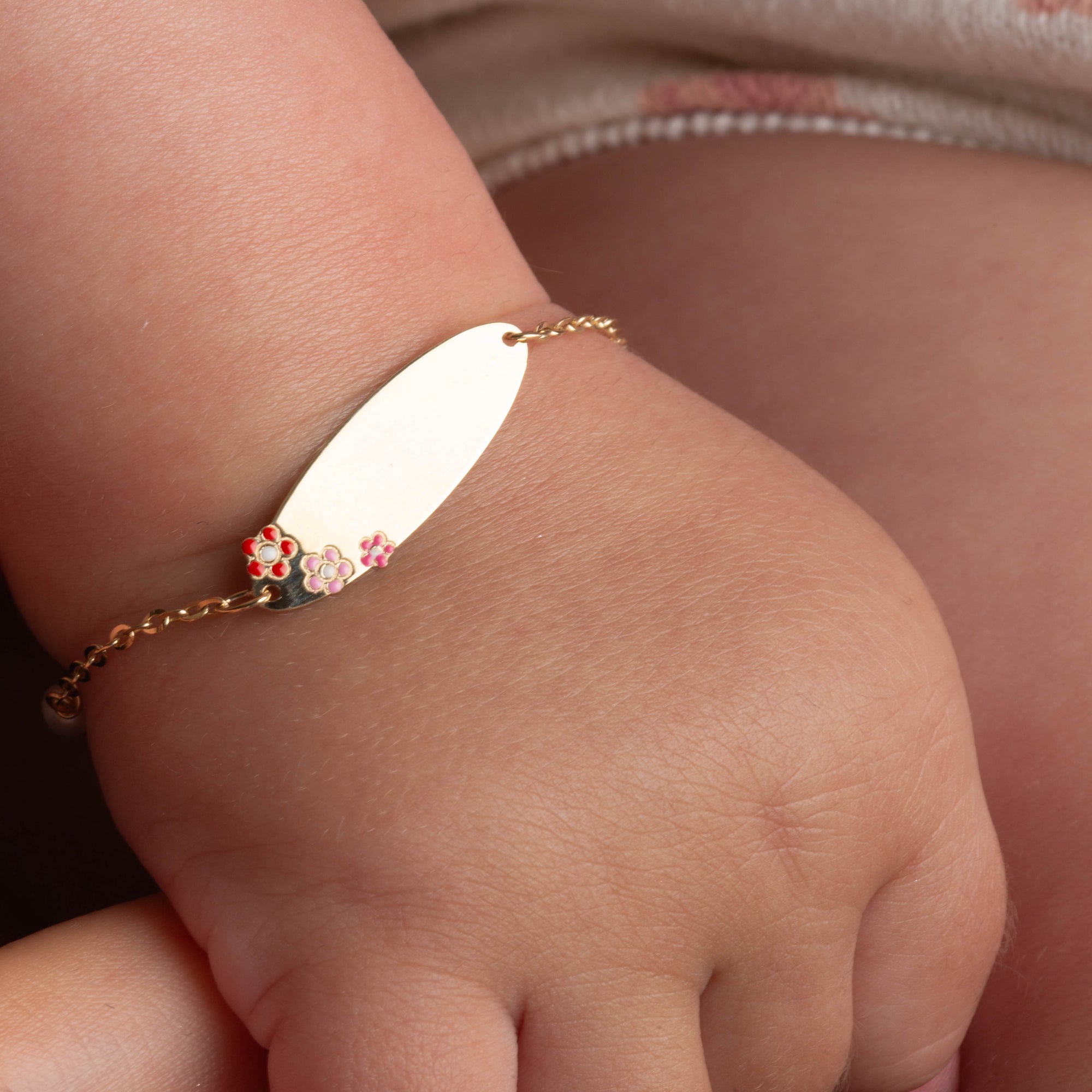14K Yellow Gold Flower Nameplate Pearl Engravable Baby Bracelet, view 2