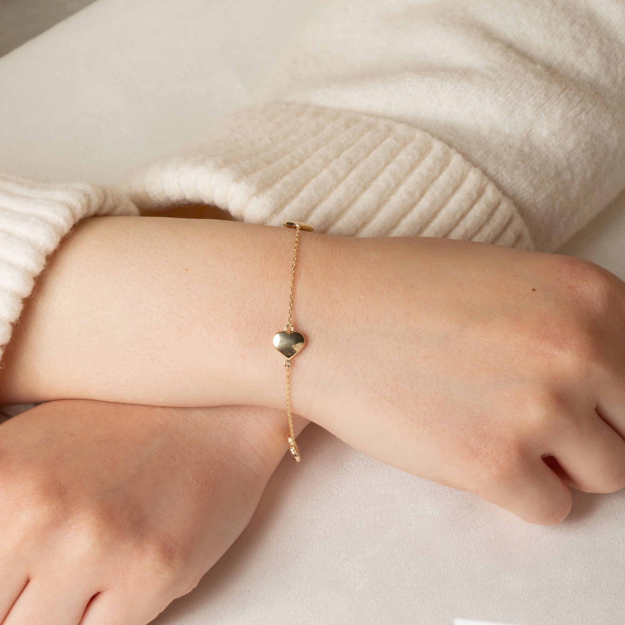 14K Yellow Gold Heart Love Charm Bracelet 7", view 2