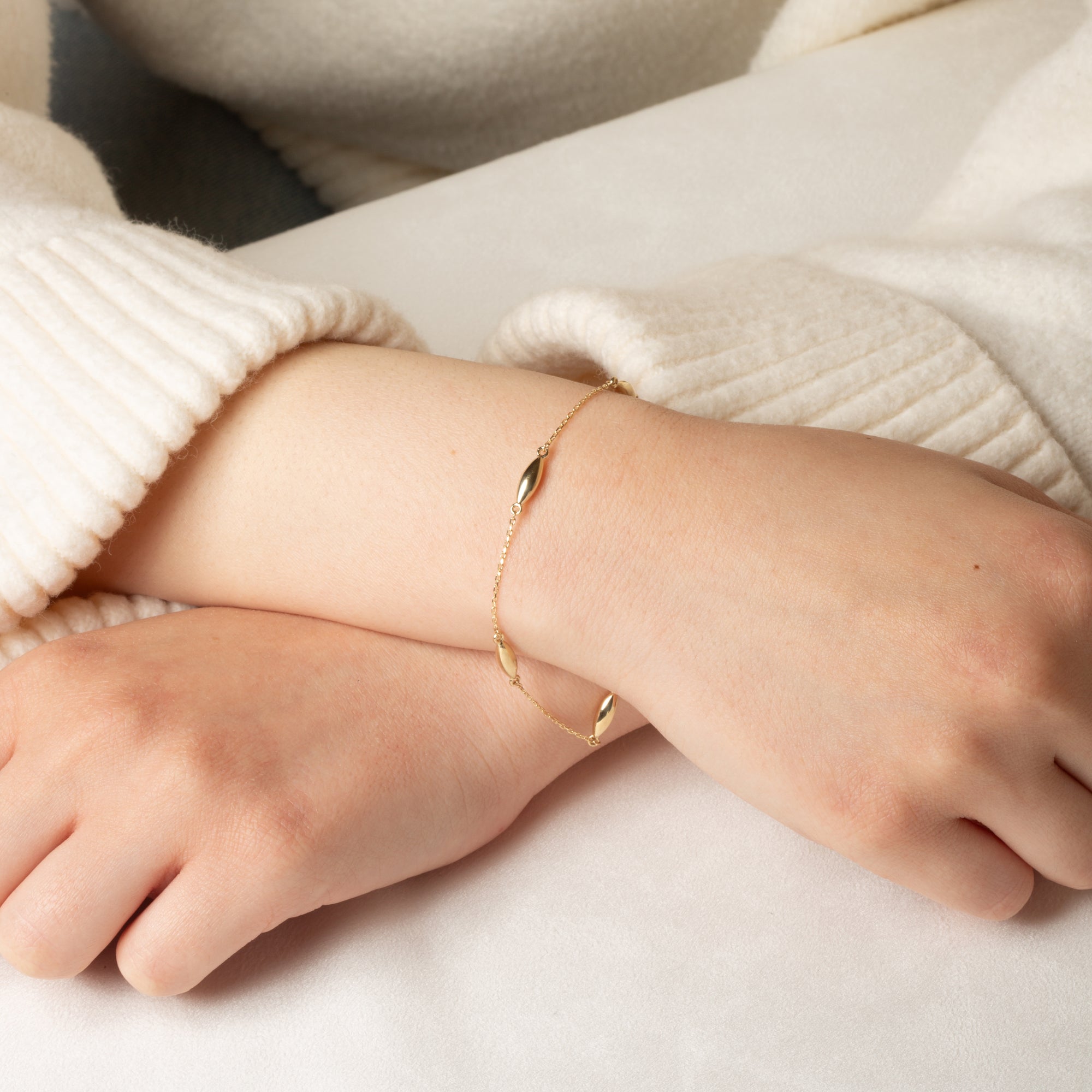 14K Yellow Gold Marquise Shape Link Bracelet 7", view 2