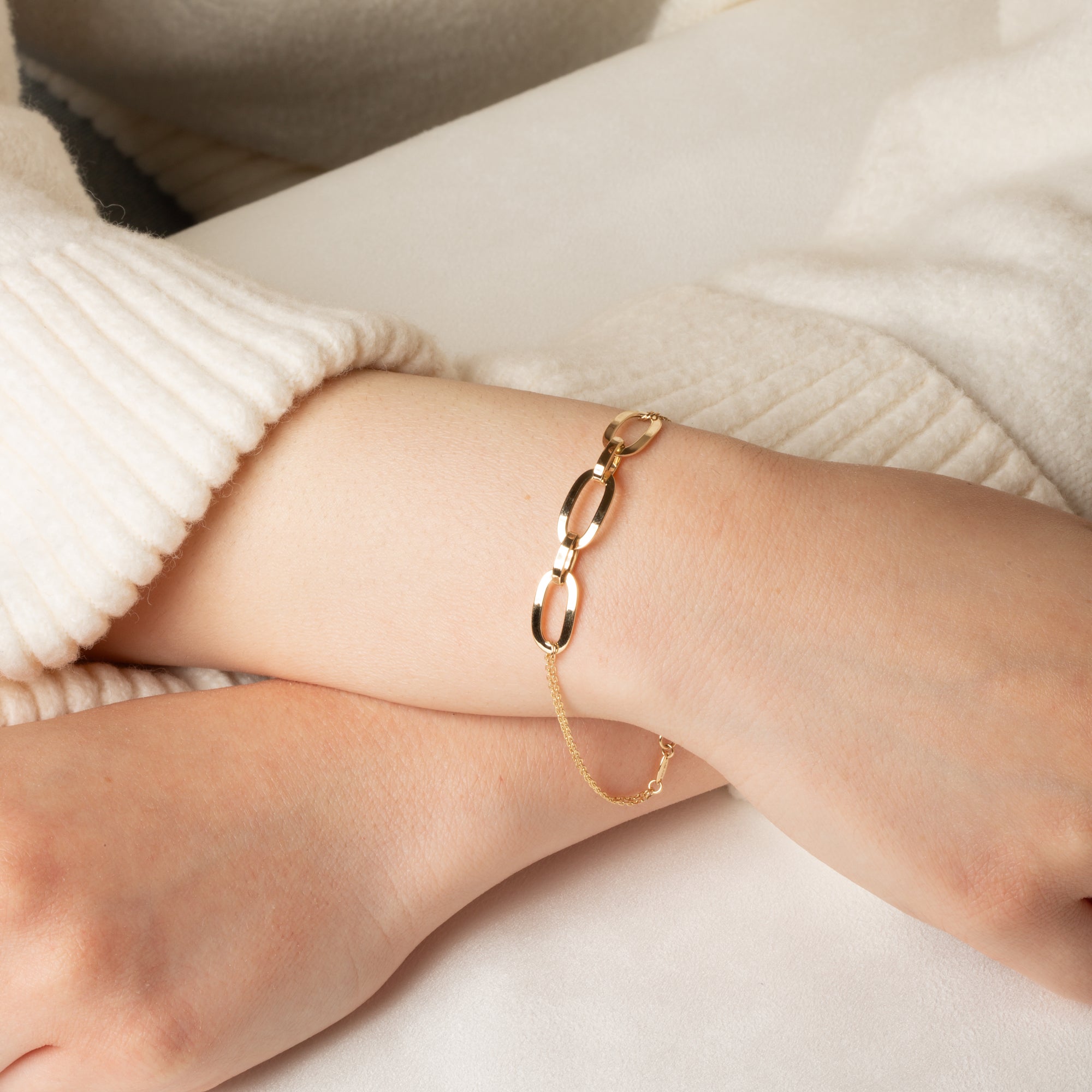 14K Yellow Gold Oval Chain Link Eternity Bracelet 7", view 2