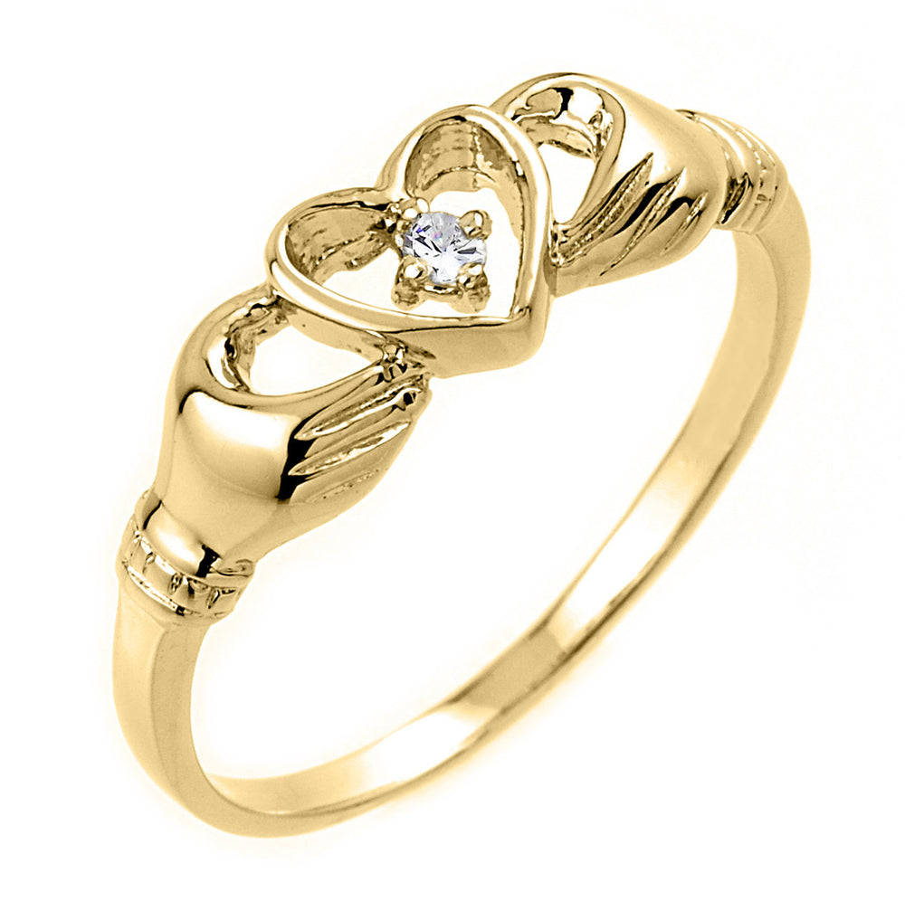 Gold Claddagh Ring with Diamond