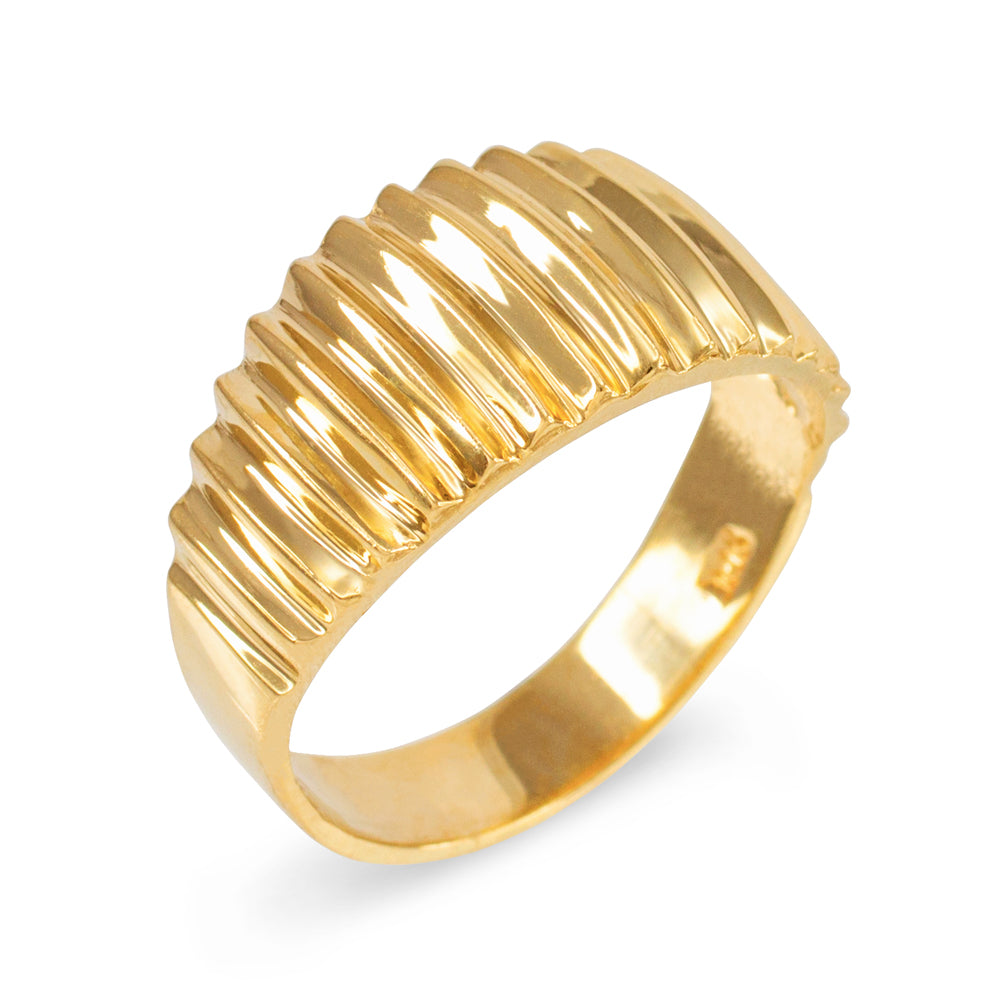 Gold Dome Ribbed Band Ring