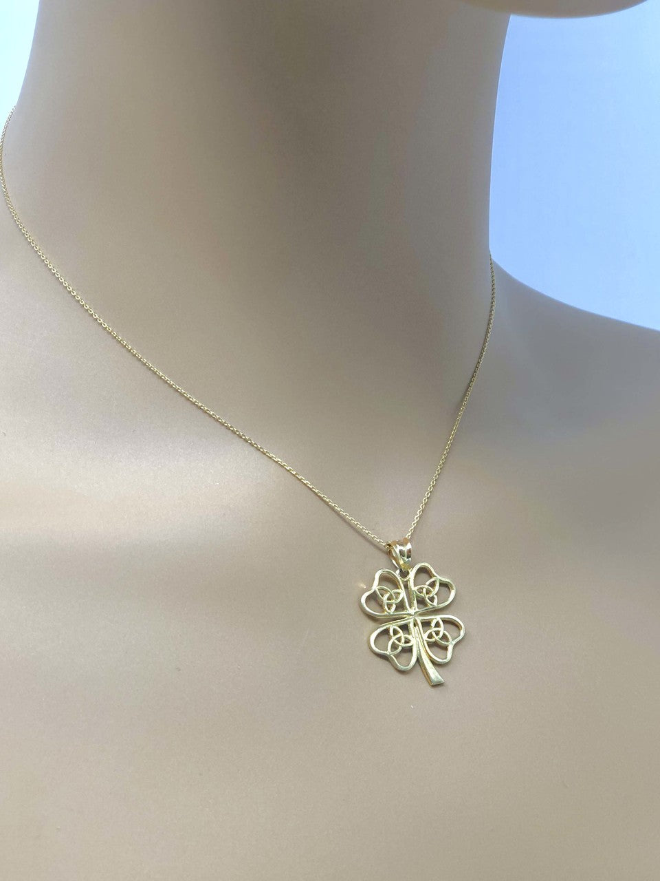 Solid Gold Celtic Trinity Knot Clover Pendant Necklace, view 4