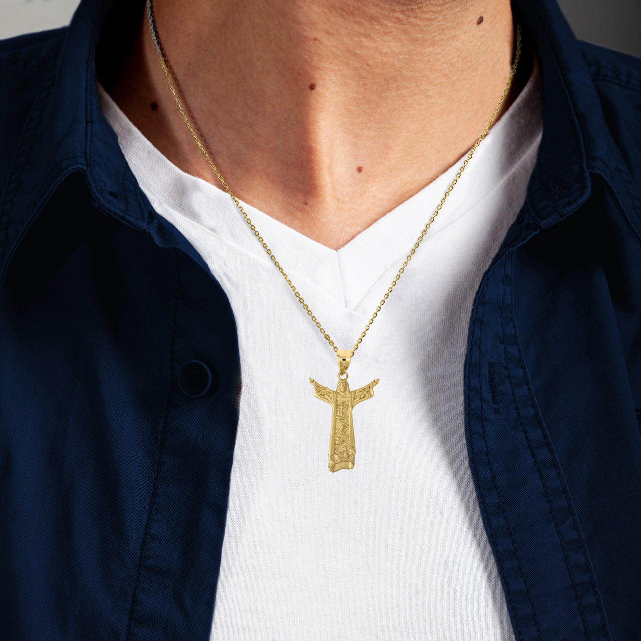 Solid Gold Jesus Christ the Redeemer Rio de Janeiro Brazil Pendant Necklace, view 3