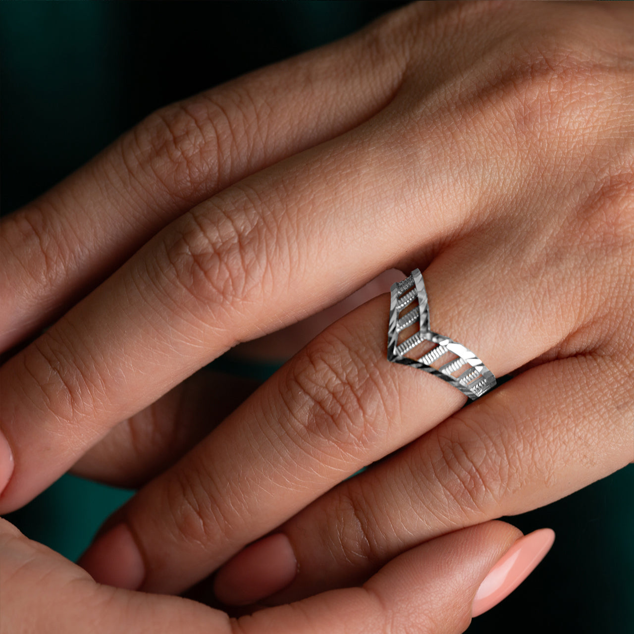 Sterling Silver Diamond Cut Striped Chevron Ring, view 2