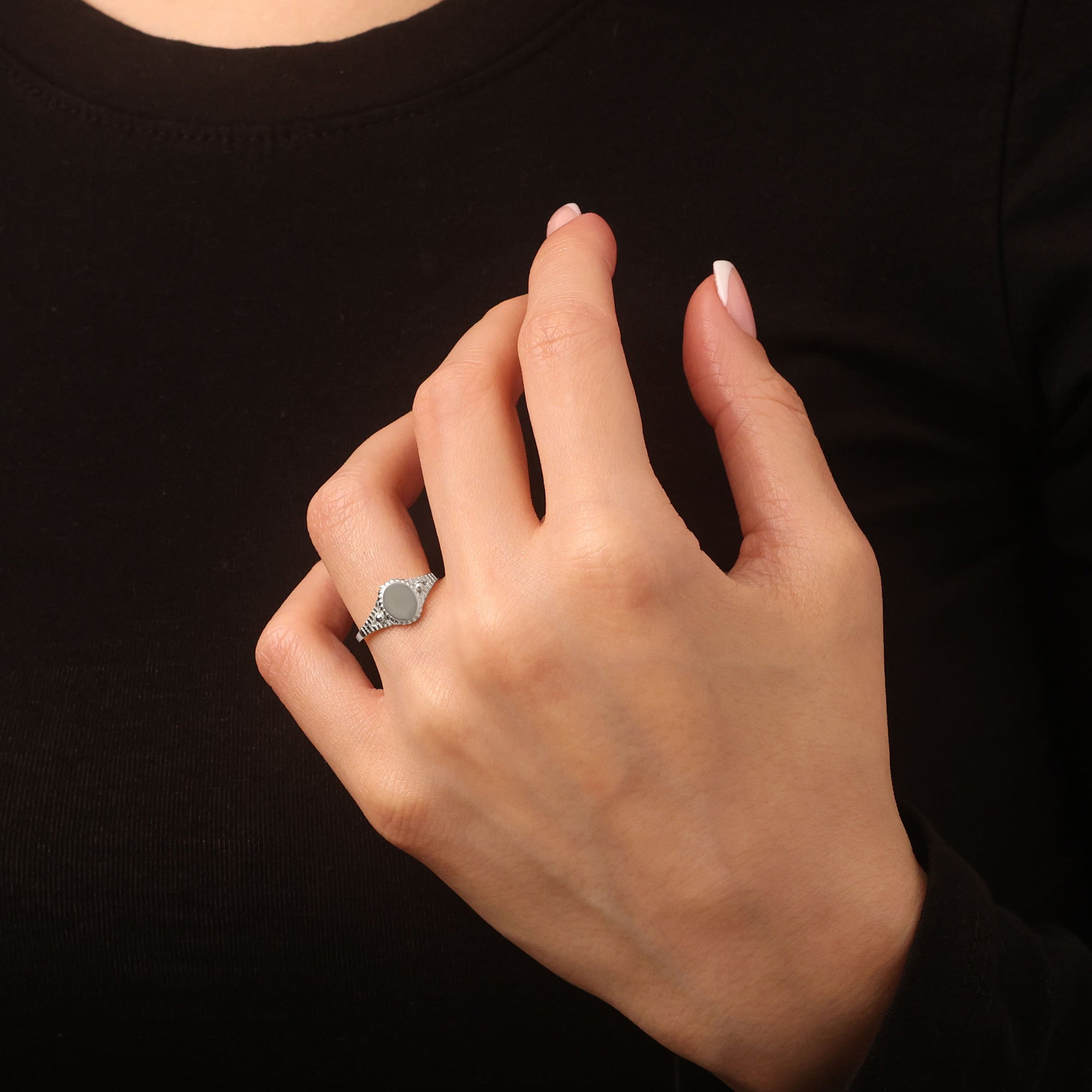 Sterling Silver Oval Signet Ring - Engravable Jewelry, view 2