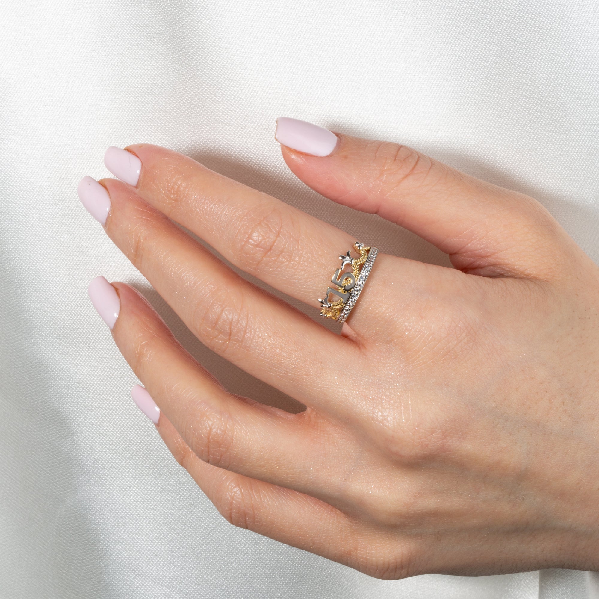 Two-Tone Gold Cubic Zirconia Fleur-de-lis Crown 15 Años Quinceañera Milgrain Ring, view 2