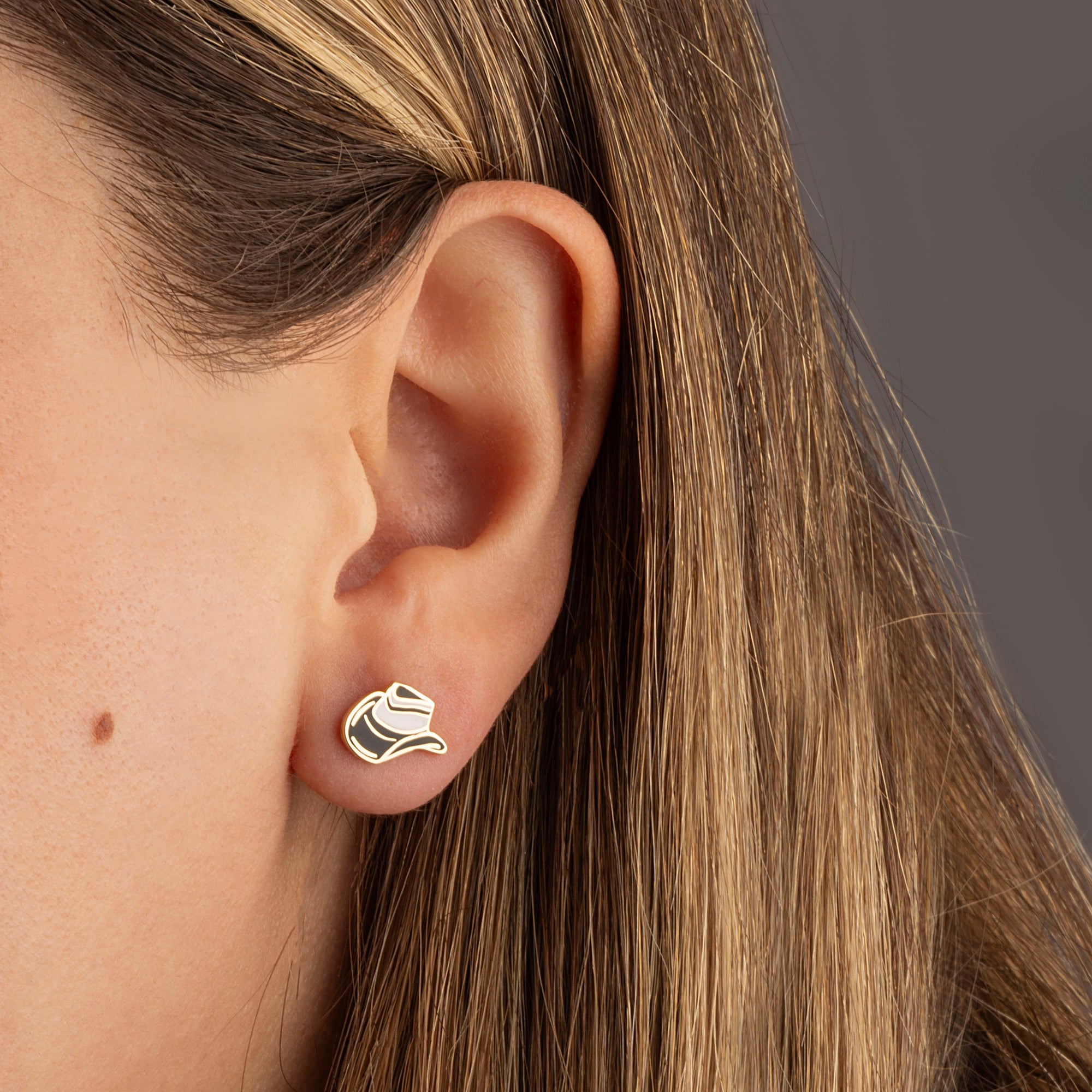 Yellow Gold Western Cowboy Hat Enamel Stud Earrings, view 3
